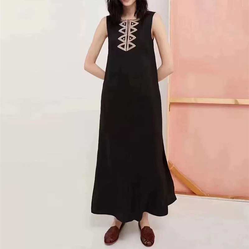 新中式轻奢时尚重工刺绣连衣裙女