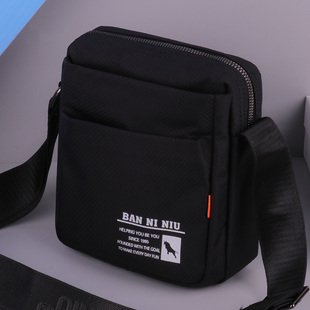 单肩包男款2025新款牛津布高级感运动休闲男士斜挎包帆布小包潮流