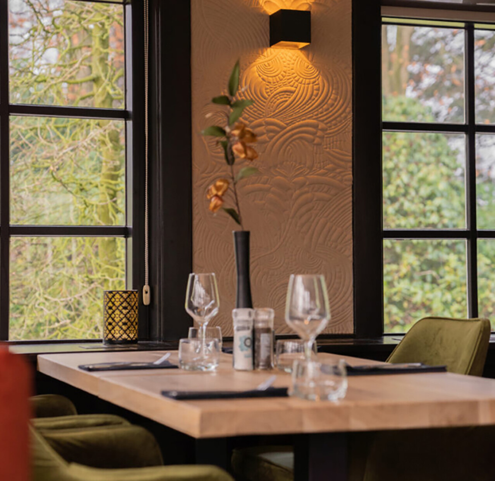 ARTE比利时极简风玄关背景墙羽毛