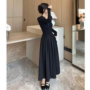 小众气质高级感长袖连衣裙2026秋显瘦黑色a字裙冬天配大衣打底裙