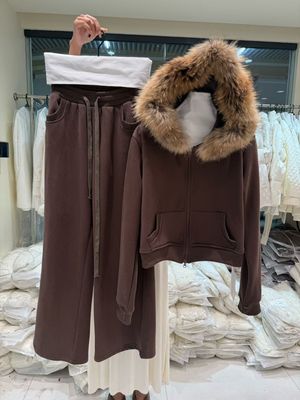 十三行2025秋冬洋气大毛领连帽加厚拉链短卫衣外套高腰阔裤两件套