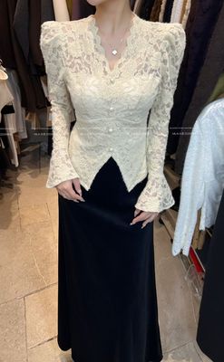 十三行米莱正版2025秋冬气质大女主加厚修身显瘦V领胸垫蕾丝打底