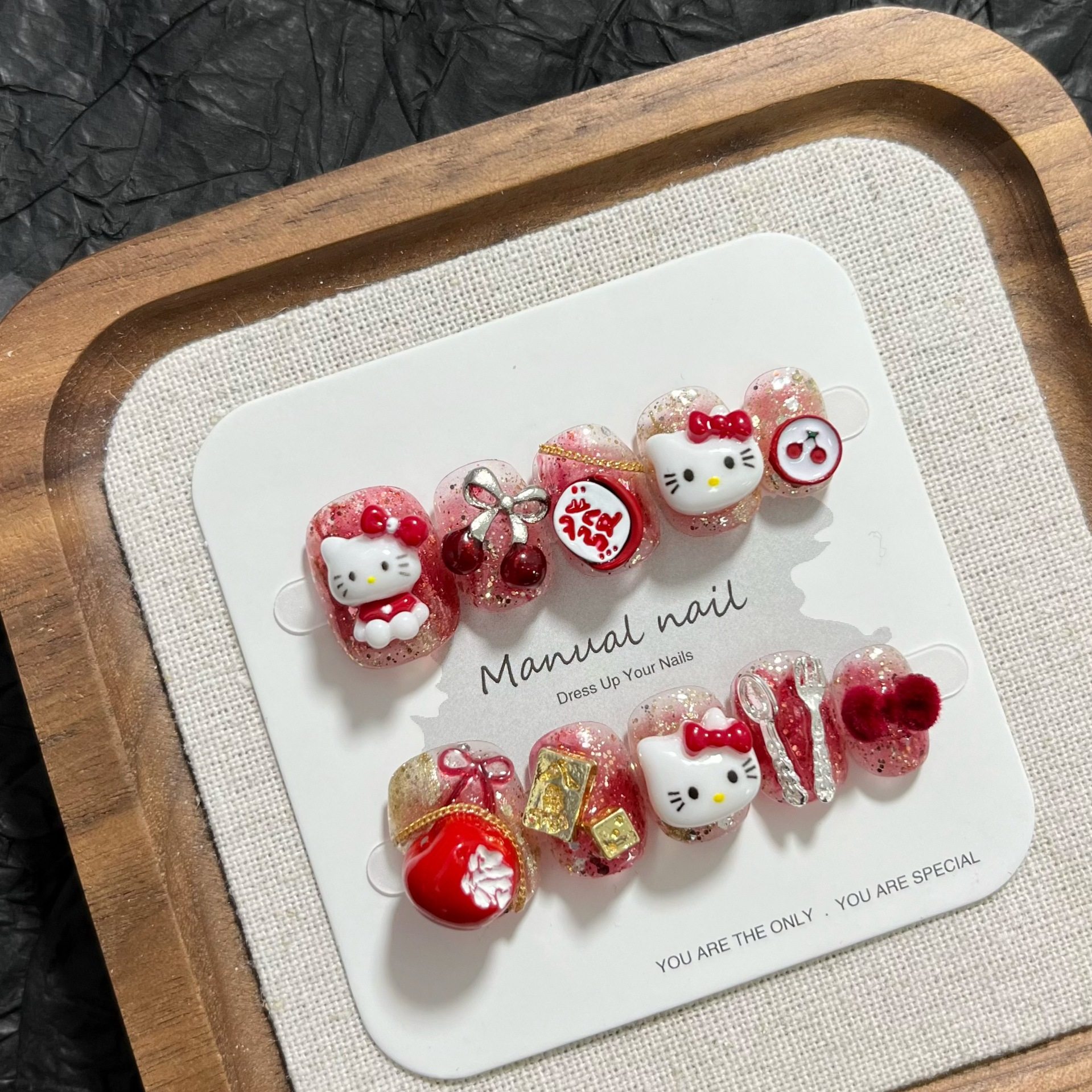 HelloKitty红色穿戴甲新年款甜美卡通假指甲片春节可爱美甲喜庆,彩妆/香水/美妆工具,穿戴甲/甲片,淘宝优惠券,粉丝福利购,淘宝优惠卷