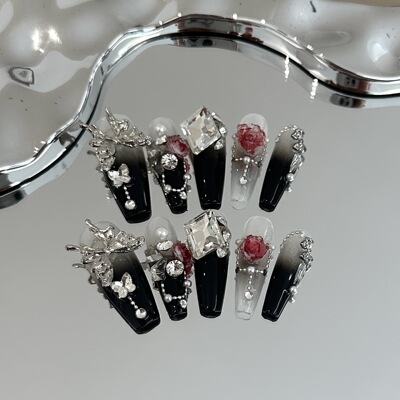 黑色渐变穿戴甲冰透山茶花红色