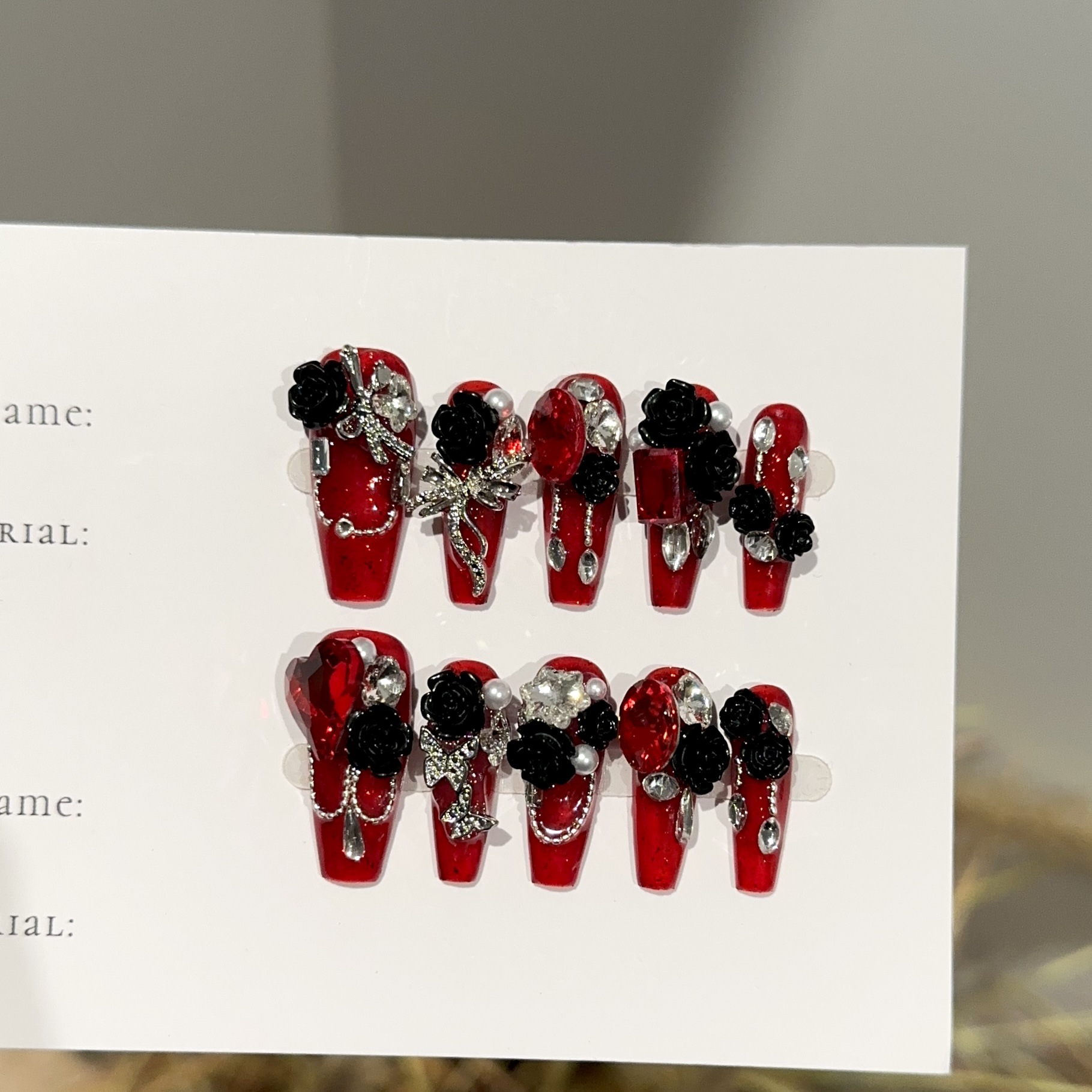 山茶花红钻显白氛围感穿戴甲