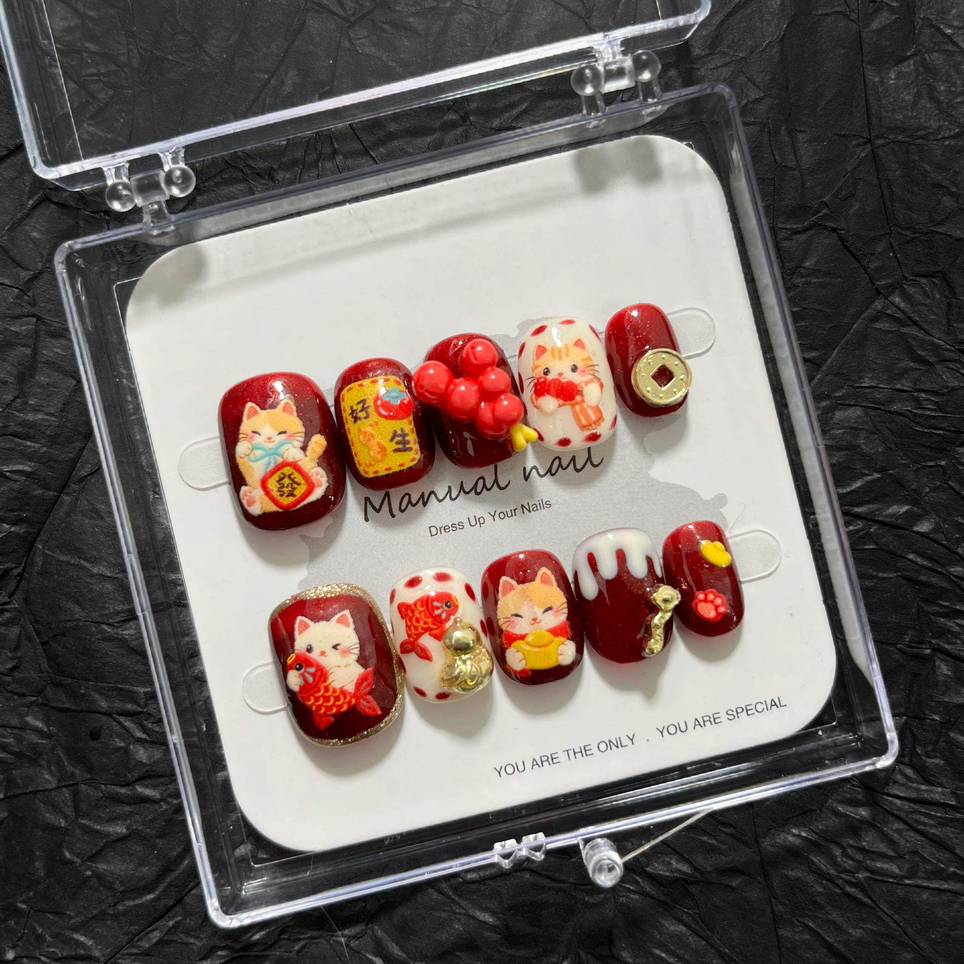 新年款红色招财猫卡通可爱穿戴甲纯手工立体春节美甲显白短款甲片,彩妆/香水/美妆工具,穿戴甲/甲片,淘宝优惠券,粉丝福利购,淘宝优惠卷