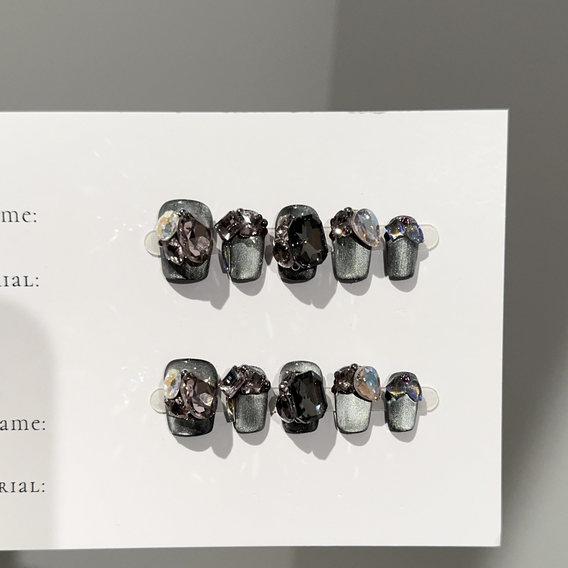 黑色闪粉钻石穿戴甲短款奢华显白纯手工美甲甲片高级精致轻奢裸色,彩妆/香水/美妆工具,穿戴甲/甲片,淘宝优惠券,粉丝福利购,淘宝优惠卷