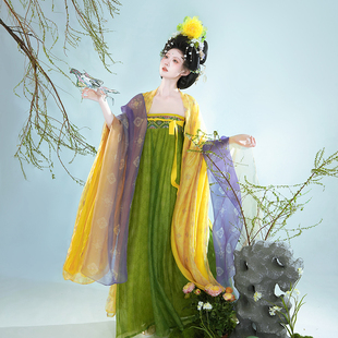 春花秋月初潋月汉服复原唐制唐三彩印花仿妆花齐胸襦裙大袖衫披帛
