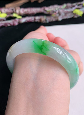 5月新品 鸿玉翡翠53圈口冰糯种飘阳绿正圈玉手镯女款正品13V30518