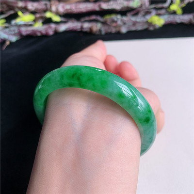 6月新品 鸿玉翡翠54圈口冰糯种飘阳绿正圈玉手镯女款正品3B30603