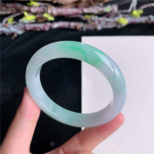 6月新品 鸿玉翡翠52圈口冰糯种飘阳绿正圈玉手镯女款正品2Y90627