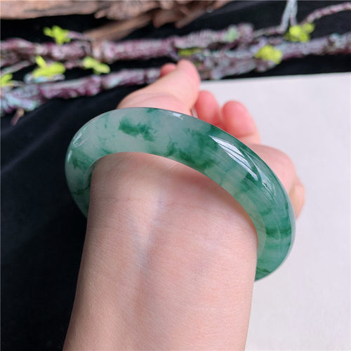 6月新品 鸿玉翡翠57圈口冰种飘绿花正圈玉手镯女款正品91B90624