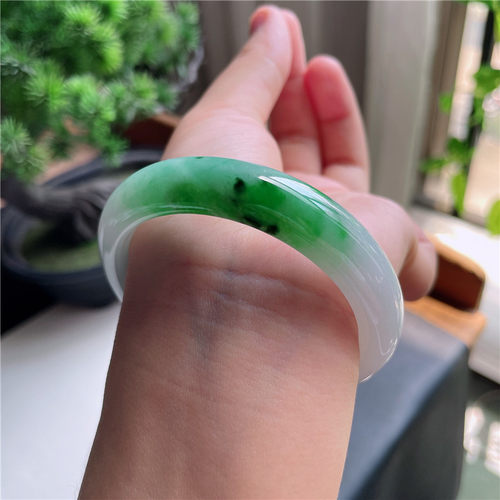 9月新品 鸿玉翡翠54圈口冰糯种飘阳绿正圈玉手镯女款正品66K40912