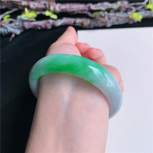 5月新品 鸿玉翡翠56圈口冰糯种飘阳绿正圈玉手镯女款正品1W20525