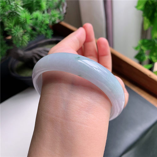 9月新品 鸿玉翡翠63圈口冰糯种粉紫底飘绿玉手镯女款正品20L80902