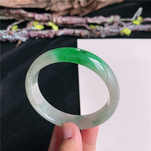 5月新品 鸿玉翡翠55圈口冰糯种飘阳绿正圈玉手镯女款正品35G50508