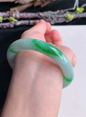 7月新品 鸿玉翡翠54圈口冰糯种飘阳绿圆条玉手镯女款正品6H40707