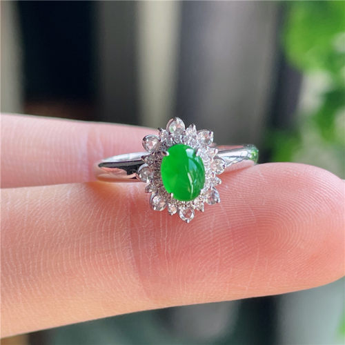 10月新品 鸿玉翡翠18k金镶嵌冰种满绿阳绿蛋面精美戒指 A941007