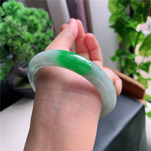 8月新品 鸿玉翡翠60圈口冰糯种阳绿乌鸡正圈玉手镯女款12P10824