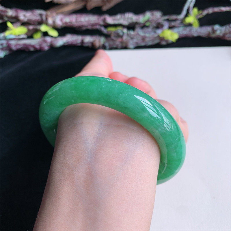 6月新品鸿玉翡翠56圈口冰糯种满色满绿圆条玉手镯女款正品3A60604