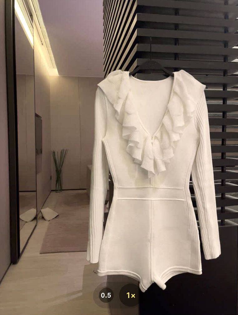 私服连体裤白色设计感小众