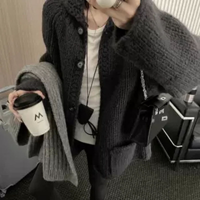 《不是所有商家都用羊绒》桐乡毛衣开衫女加厚粗棒针毛线外套