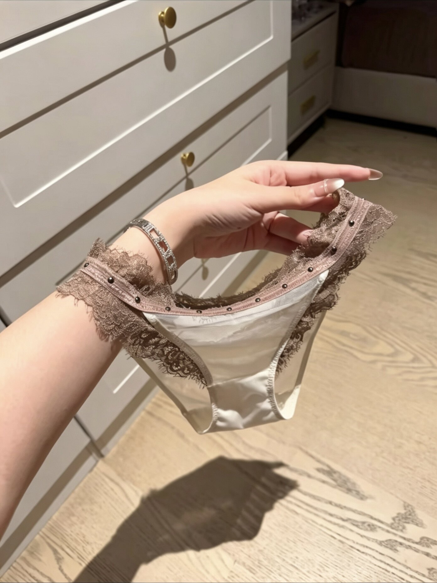 《燕麦灰棕》蕾丝薄纱舒适透气女士复古内裤三角裤