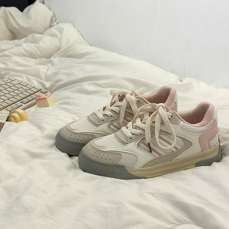 透气网面运动鞋小众设计夏季女学生小白鞋2025新款鞋子休闲板鞋子