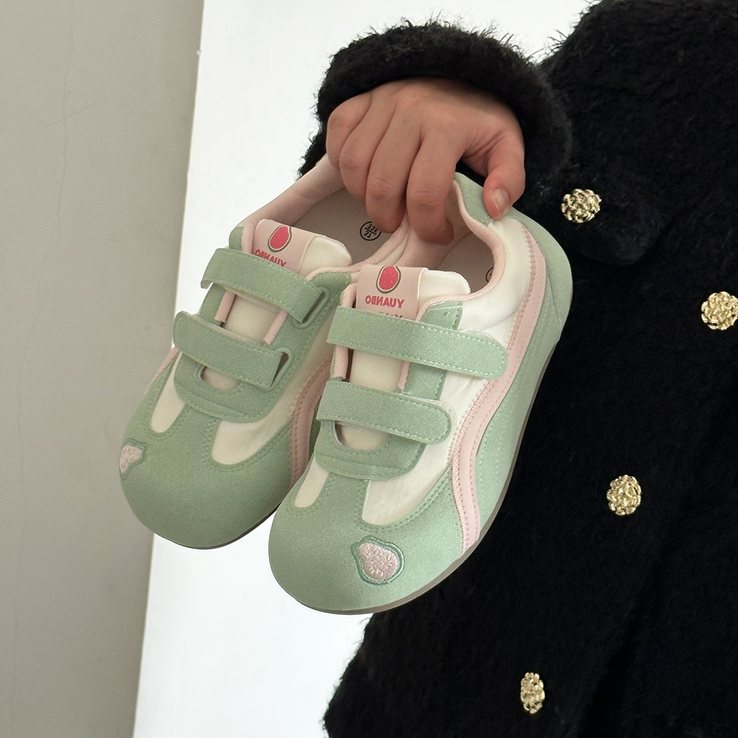 魔术贴赛车鞋女2025新款平底板鞋