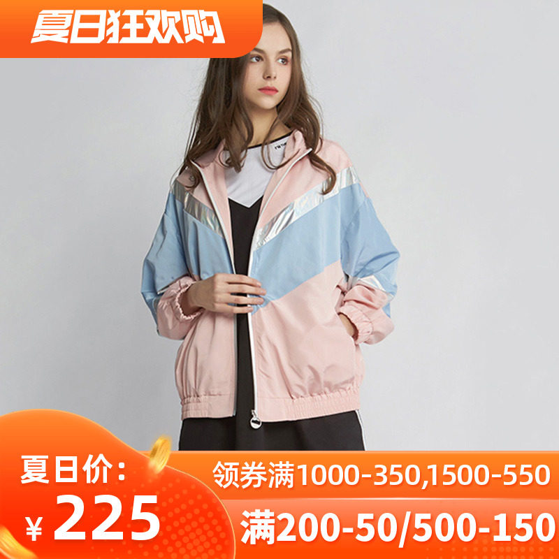 艾格官方旗舰店2020春季女装时尚休闲宽松纯色舒适简约短外套W108