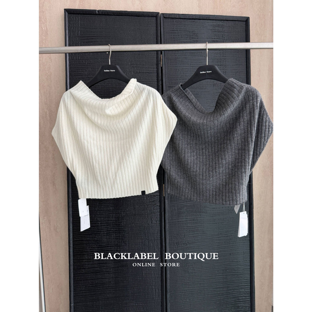 blacklabel 26春夏新款 优雅露肤多种穿法螺纹针织短袖 白色/黑色