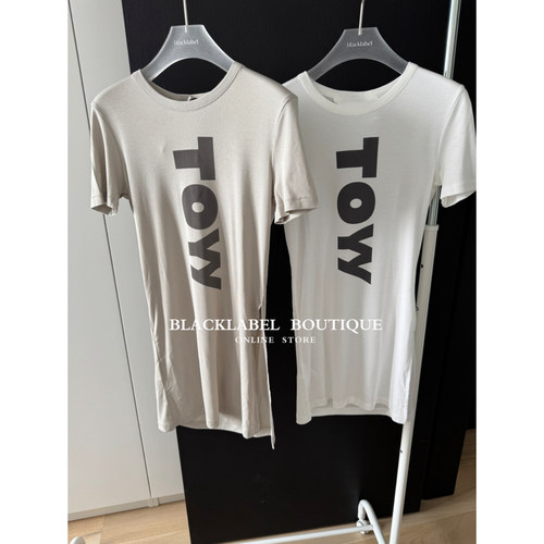 基础百搭~TINA OPEN YY 26早春新品 TOYY侧开衩短袖T恤 修身 显瘦