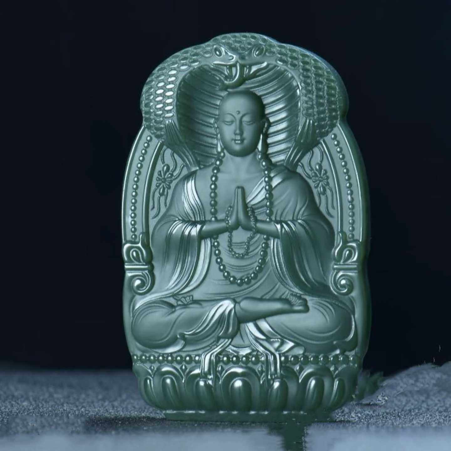 天然新疆和田玉地藏王吊坠