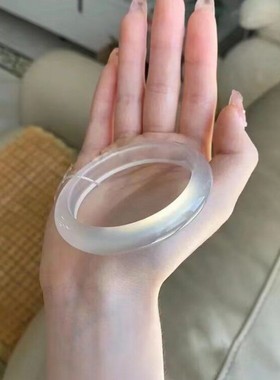 天然玛瑙手镯高冰白月光玉镯子