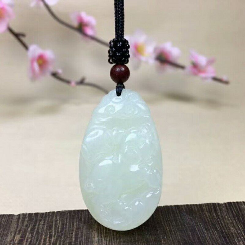 生肖猪男女款天然和田玉送证书