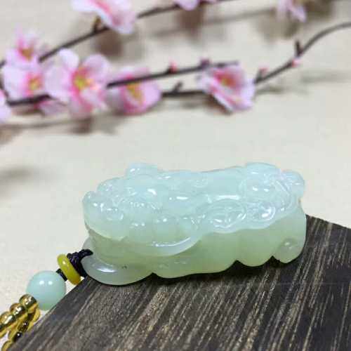 天然招财貔貅男女款新疆和田玉