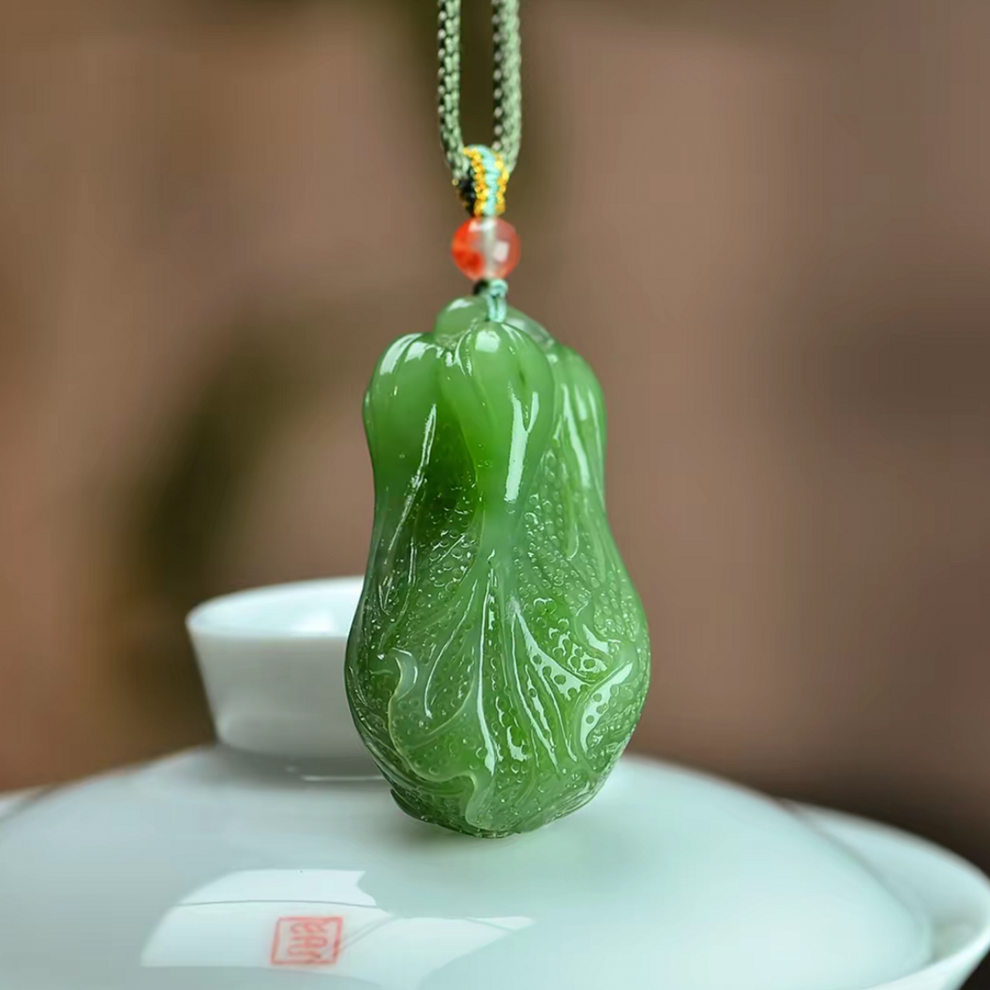 天然新疆和田玉白菜吊坠菠菜绿精雕碧玉百财聚来挂件女款项链玉坠