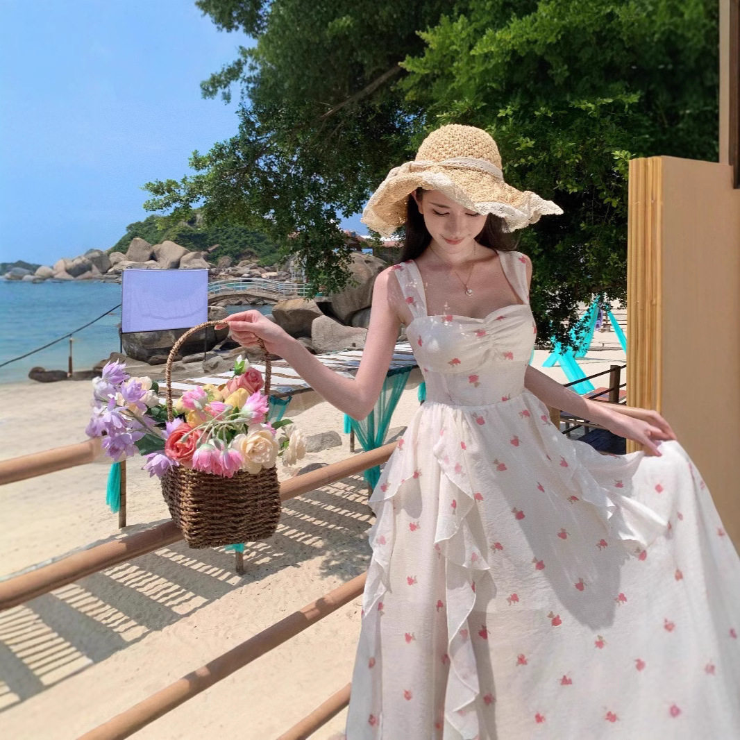 跨境新品初恋甜美风白色吊带连衣裙花朵印花荷叶边设计背心裙