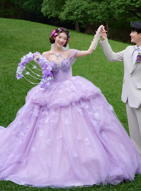 影楼新款情侣婚纱照紫色梦幻高级感草坪室外艺术婚纱照摄影服装