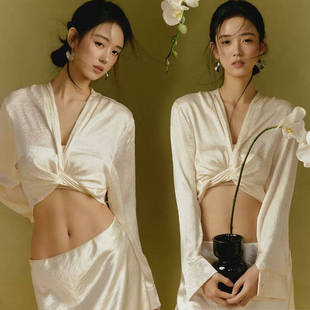 2026影楼中式小众高级国风个人情绪清冷感肖像写真艺术照摄影服装