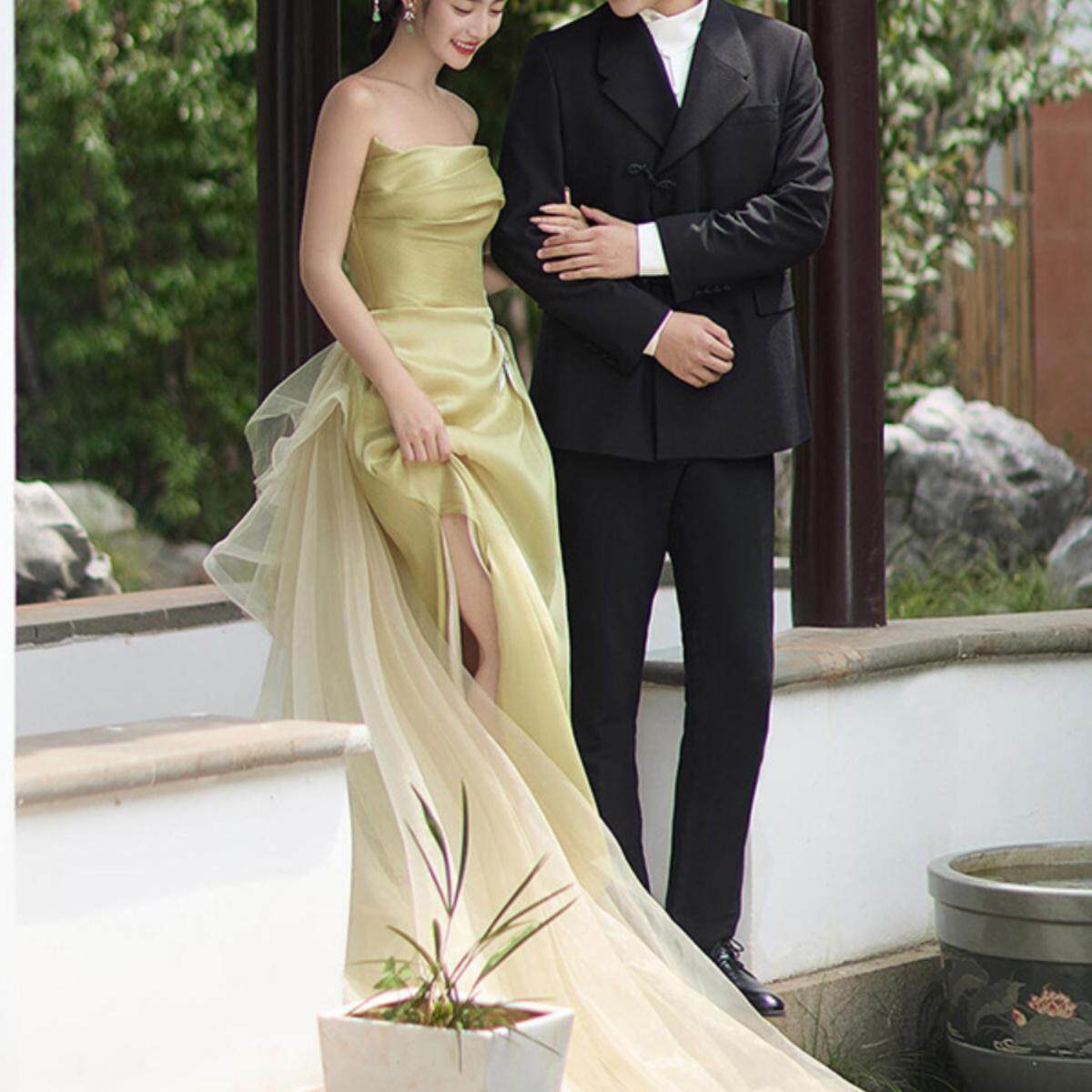 影楼新款复古新中式园林风女装时尚主题婚纱礼服摄影拍照轻奢服装