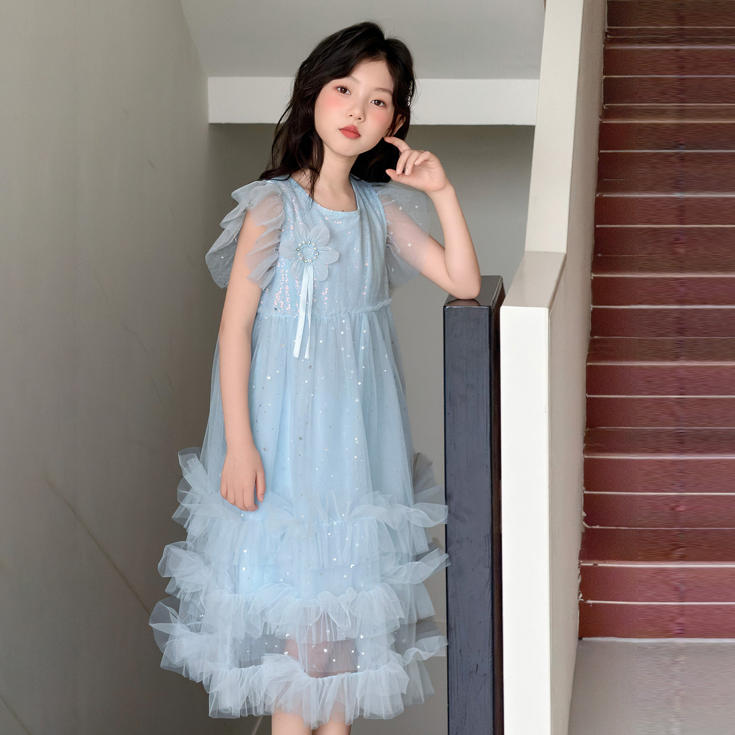 女童连衣裙夏季新款女孩公主裙亮片网纱裙女孩生日礼服背心纱裙