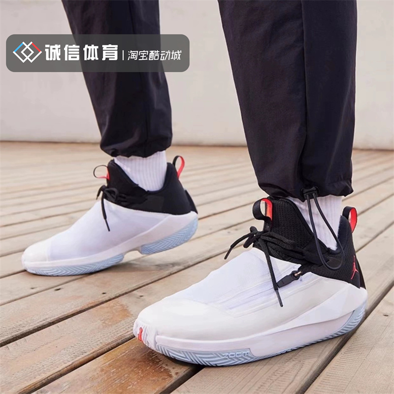 耐克男子潮流实战篮球鞋