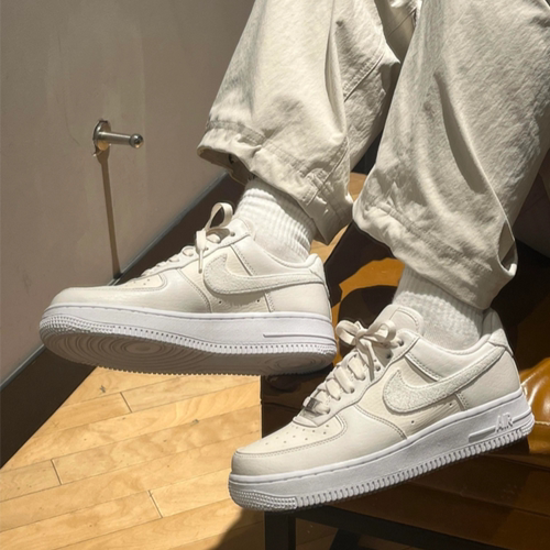 耐克/Nike Air Force 1 AF1米色女子低帮防滑耐磨板鞋 HQ3905-001