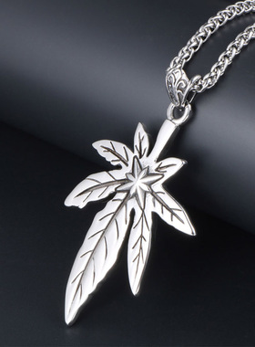 AH7复古枫叶钛钢吊坠项链潮人文艺男女情侣毛衣链子植物百搭配饰