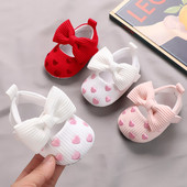 不掉鞋 婴儿鞋 学步春秋夏季 百天周岁布鞋 女宝宝公主鞋 0一1岁软底鞋
