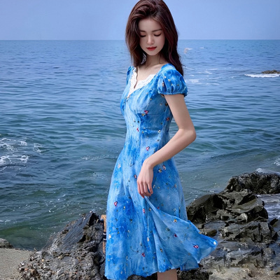 蓝调休闲度假裙子女2026夏季新款蓝色雪纺扎染连衣裙D1700C