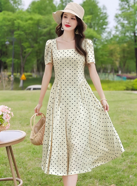 气质波点女神范裙子2025夏季新款收腰绝美短款连衣裙子女D1411B