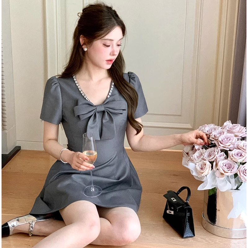 2025夏季新款miu系千金风蝴蝶结赫本风小黑裙A字裙子D2259