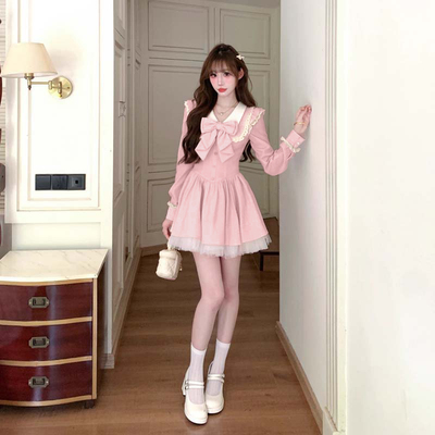 有里布2025秋季新款甜美纯欲蕾丝边蝴蝶结粉色公主连衣裙QJ0040